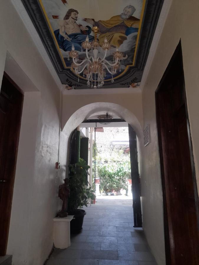 Hostal Atlantis Quito Kültér fotó